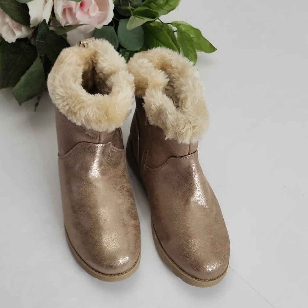 Women's Metallic Tan Faux-Fur Ankle Boots